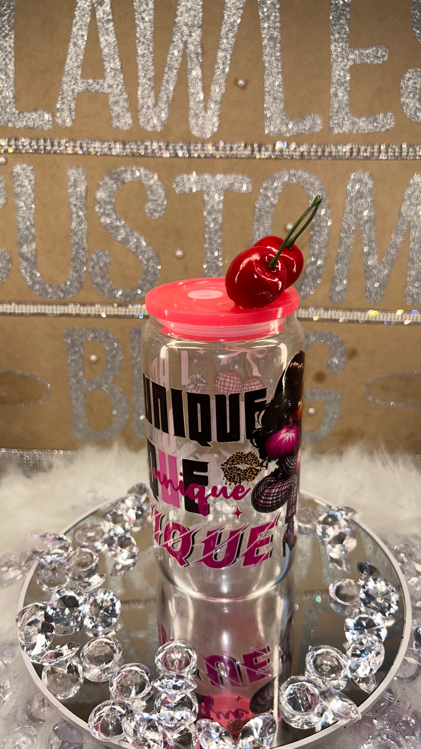 I am Unique Glass Can